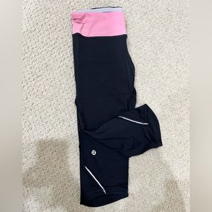 LULULEMON Black and coral leggings